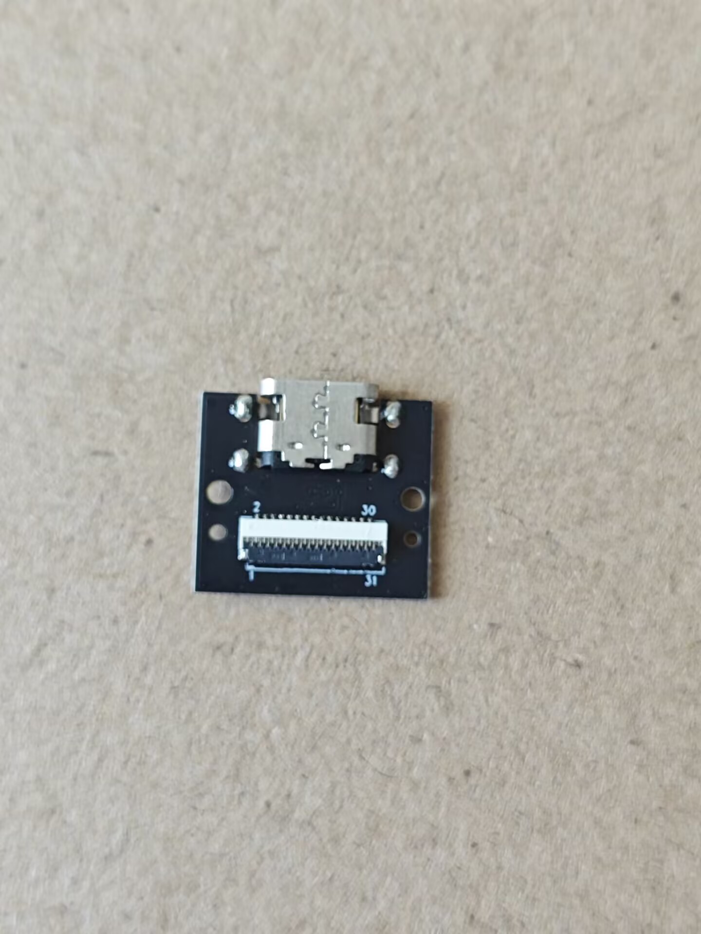 CHUWI Hi10 XPro タブレットタイプ C PCB - Chuwi Tablet Accessories のレビューと価格